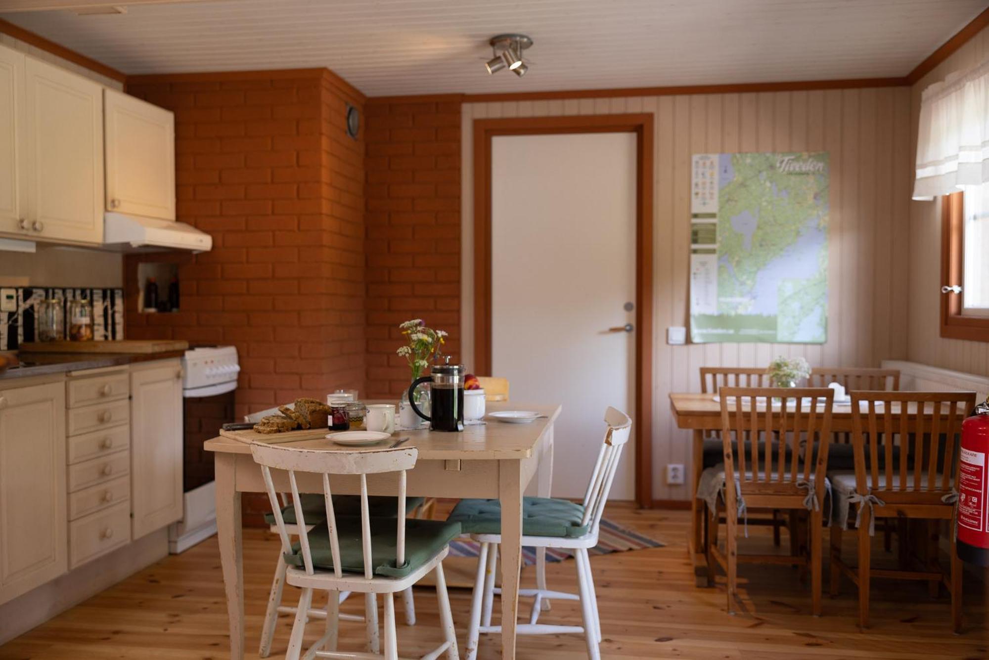 Ekologiska Fru Gran B&B I Tiveden Gardsjo Екстер'єр фото